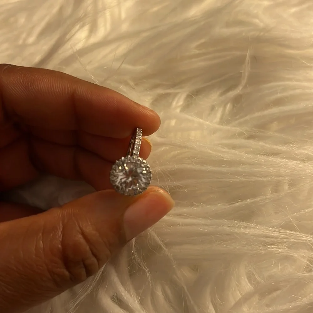 Engagement ring - Picture 6 of 7